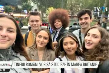 Târg educațional online pentru tinerii români care vor să studieze în străinătate. Marea Britanie rămâne în topul preferințelor