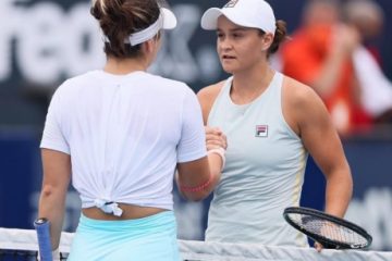 TENIS | Jucătoarea canadiană de origine română Bianca Andreescu a pierdut finala de la Miami în fața liderului mondial Ashley Barty, după ce s-a retras din cauza unei accidentări