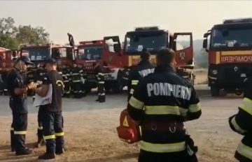 Pompierii români au început misiunile de stingere a incendiilor din Grecia