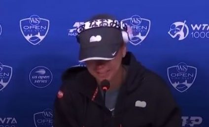 Tenis: Naomi Osaka a părăsit în lacrimi o conferință de presă la Cincinnati