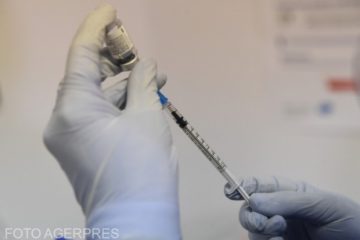 Studiu CNCAV: Vaccinarea în România a redus de peste 5 ori riscul de infecție și de 10 ori pe cel de spitalizare