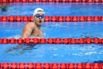 Robert Glință, medaliat cu bronz în proba de 50 m spate la Europenele de la Kazan