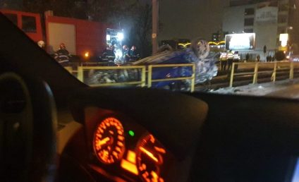 Accident rutier pe Șoseaua Virtuții din Capitală: Un autoturism a pătruns  pe calea de rulare a tramvaielor și s-a răsturnat