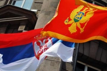 Tensiuni între Muntenegru și Serbia, din cauza unor dispute privind suveranitatea. Cei doi ambasadori au fost expulzați