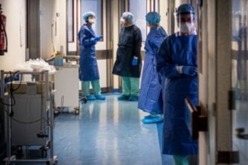 Bilanț COVID-19 | 138 de decese și 3.826 de cazuri noi în ultimele 24 de ore, în România. 1.251 de persoane sunt în stare gravă, la terapie intensivă