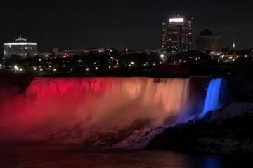 Cascada Niagara va fi iluminată în culorile tricolorului românesc pe 1 decembrie, în onoarea Zilei Naţionale a României