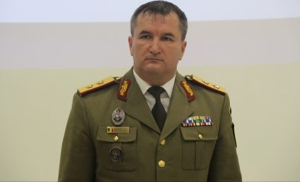 Șeful Statului Major al Apărării, generalul Daniel Petrescu, are COVID-19