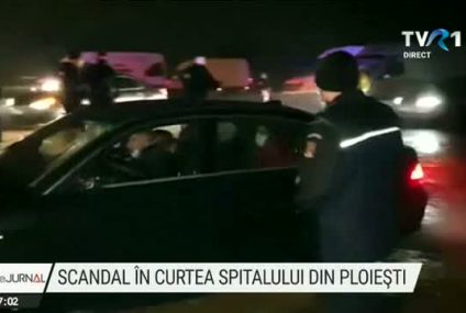 Scandal la Spitalul Județean de Urgență Ploiești. O ambulanță a fost lovită cu o piatră