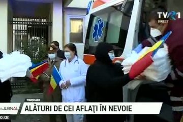 Alături de cei aflați în nevoie: Mitropolia Banatului a donat o jumătate de kilometru de cearșafuri de unică folosință Spitalului Militar de Campanie din Timișoara