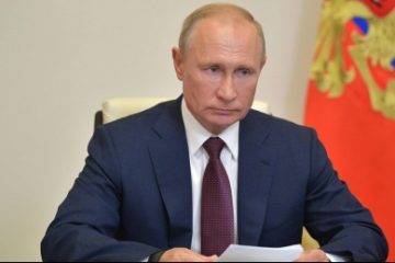 Putin ordonă Rusiei să înceapă vaccinările în masă împotriva COVID-19