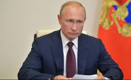 Putin ordonă Rusiei să înceapă vaccinările în masă împotriva COVID-19