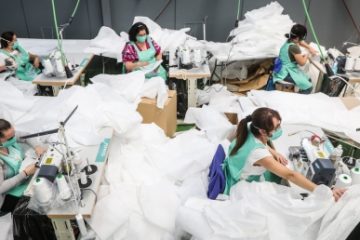 Falimentul lanțurilor de modă din Marea Britanie lasă fără comenzi peste 50 de fabrici din România