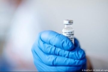 Primele doze de vaccin împotriva COVID-19 ajung în țară pe la Vama Nădlac 2, vineri, la ora 12.00