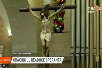 Crăciun în pandemie. Papa Francisc: Vaccinul, un licăr de speranță care trebuie să fie accesibil tuturor. Donald Trump: Vaccinul este un miracol de Crăciun