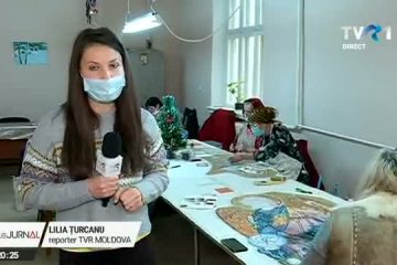 Icoane pictate în mozaic, într-un atelier din raionul Ungheni, Republica Moldova, ajung în lăcașuri de cult din România