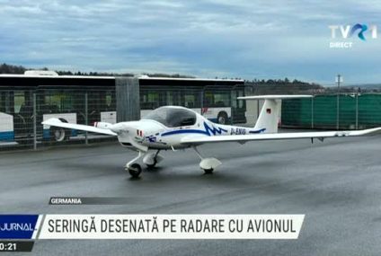 Un pilot din Germania și-a stabilit un itinerariu în formă de seringă, ca să marcheze începutul campaniei de vaccinare