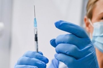 Dozele de vaccin anti-COVID din prima tranşă rămase neutilizate vor fi redistribuite către alte spitale