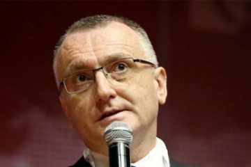 Ministerul Educaţiei solicită reactualizarea datelor privind posibilitatea de conectare la internet a elevilor și a profesorilor, dar și o informare privind campania de vaccinare