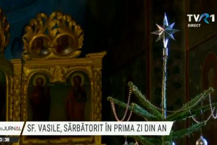 Sf. Vasile, sărbătorit în prima zi din an. La biserica din Iași ce poartă hramul ierarhului, peste o sută de oameni au venit la prima slujbă din noul an