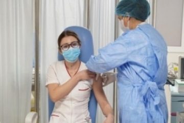 Campania de vaccinare anti-COVID. CNCAV: Nu s-au înregistrat cazuri de reacţii adverse severe şi nici cazuri de deces