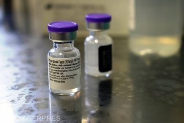 Uniunea Europeană ar trebui să împartă vaccinurile cu vecinii săi, susțin 13 state membre, între care și România