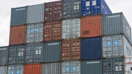 cererea-pentru-produsele-chinezesti-este-atat-de-mare,-incat-exista-o-criza-de-containere-maritime