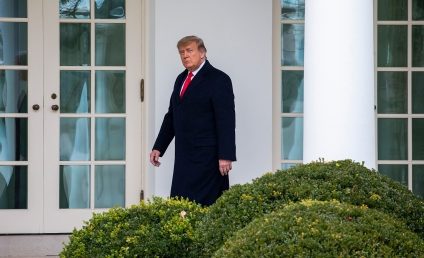 Donald Trump a anunțat că nu va participa la ceremonia de învestire a lui Joe Biden