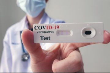 Austria va oferi săptămânal elevilor teste anti-COVID-19 uşor de utilizat