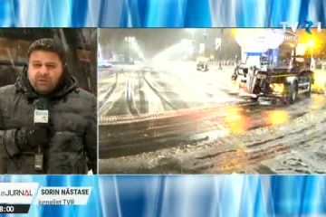 Zăpadă în Capitală. Peste 400 de utilaje au fost scoase pe străzile Bucureștiului