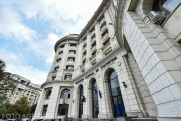 Statistica a revizuit în creștere ușoară datele referitoare la avansul PIB în trimestrul III din 2020