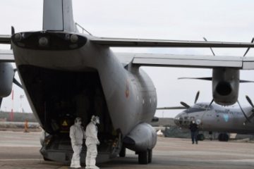 Aproximativ 250.000 de seringi și 100.000 de ace au fost aduse din Qatar cu o aeronavă a Forțelor Aeriene Române