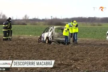 Anchetă penală într-o comună din Timiș după ce polițiștii au găsit într-o mașină incendiată cadavrul carbonizat al unui bărbat