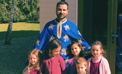 Povestea preotului Liviu Barbu, întors în țară după 20 de ani în Marea Britanie. „Aproape toţi englezii pot da o mărturie foarte bună despre un român sau o familie de români pe care au cunoscut-o personal”