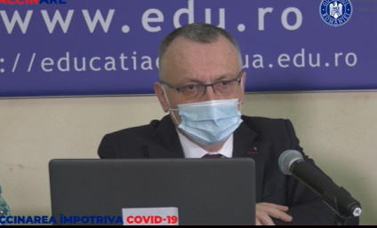 Sorin Cîmpeanu: 112.685 de angajaţi din sistemul de educaţie s-au programat pentru vaccinare anti-COVID