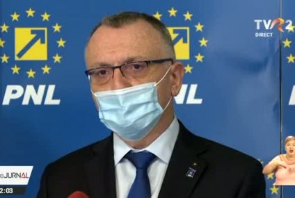 Ce categorii de elevi și profesori pot continua în online, chiar dacă se deschid școlile. Ministrul Educaţiei: Ne concentrăm atenţia pentru pregătirea şcolilor în eventualitatea unei decizii favorabile mâine