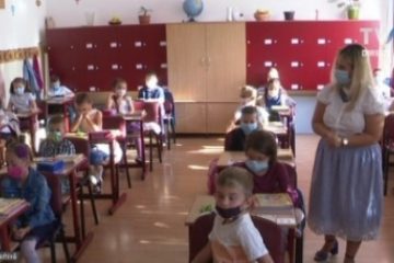 Ordin comun MS-ME: Cursurile la o clasă primară se suspendă 14 zile la apariţia unui caz de infectare; reluarea orelor – prin decizia conducerii unităţii, după consultarea DSP