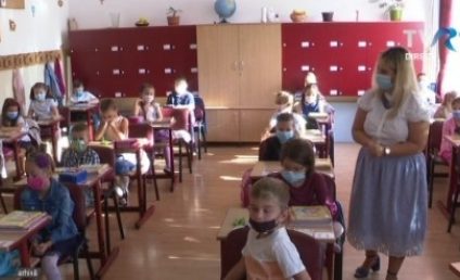 Ordin comun MS-ME: Cursurile la o clasă primară se suspendă 14 zile la apariţia unui caz de infectare; reluarea orelor – prin decizia conducerii unităţii, după consultarea DSP