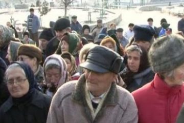 Federaţiile pensionarilor anunţă proteste, pentru a determina Guvernul să reconsidere decizia de îngheţare a pensiilor