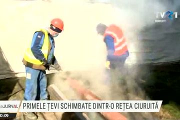 BUCUREȘTI Primele țevi schimbate dintr-o rețea de termoficare ciuruită. În acest an se înlocuiesc 5% dintre ele