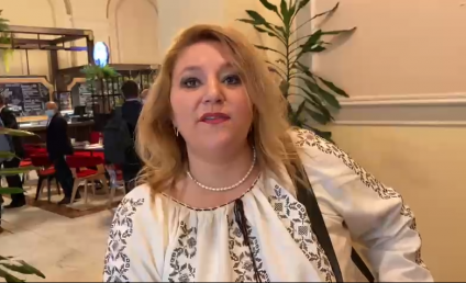 Senatoarea Diana Șoșoacă a fost exclusă din partidul AUR. Copreședintele AUR: Am dat-o afară din motive de indisciplină și pentru că s-a umplut paharul. Nu știe să se poarte!