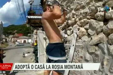 Adoptă o casă la Roșia Montană. Voluntarii asociațiilor luptă pentru salvarea patrimoniului