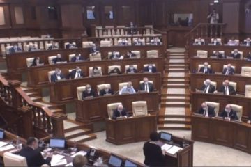 Parlamentul de la Chișinău a respins învestirea unui guvern condus de Natalia Gavriliţă