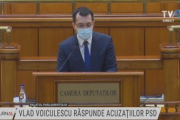 Moţiunea simplă împotriva ministrului Sănătăţii a fost dezbătută de deputaţi. Vlad Voiculescu: Autorii direcți ai dezastrului din ultimii 30 de ani ai sistemului de sănătate sunt PSD și mafia din PSD