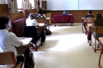 Ministerul Educaţiei: Cursuri suspendate în 542 de clase, din cauza infectărilor cu Covid-19, în perioada 8 – 17 februarie