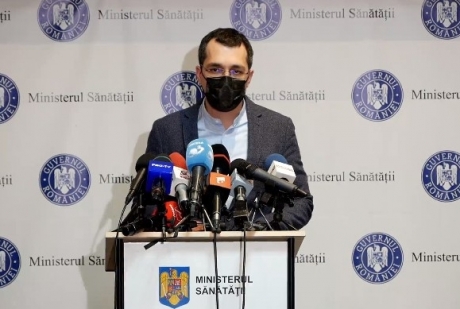 ministrul-sanatatii,-vlad-voiculescu,-la-un-an-de-pandemie:-mesajul-meu-este-unul-de-recunostinta-pentru-intregul-personal-din-sistemul-medical