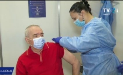 Aproape 146.000 de persoane s-au programat pentru vaccinare anti-COVID în cabinetele care vor fi deschise luni. Unde mai sunt locuri libere