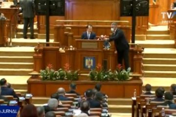 Continuă dezbaterile pe marginea bugetului în plenul reunit. Azi are loc votul final