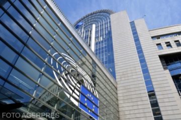 Parlamentul European trimite în judecată Comisia Europeană la Curtea de Justiţie a UE în cazul neasigurării reciprocității pentru vizele UE – SUA