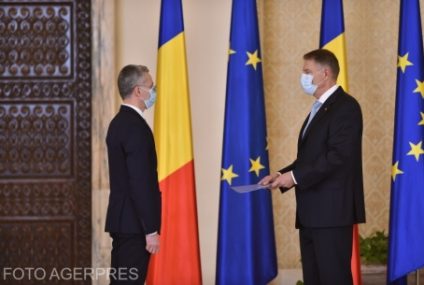 Klaus Iohannis îi cere ministrului Justiției, Stelian Ion, să explice public clasarea dosarului „10 August”. Reacția CSM la propunerea ministrului Justiției de luare a unei poziții privind apărarea independenţei sistemului judiciar