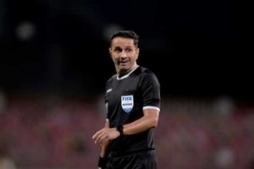 Fotbal: Sebastian Colţescu a fost suspendat de UEFA pentru “comportament inadecvat”, dar nu pentru rasism. Octavian Şovre a primit un avertisment